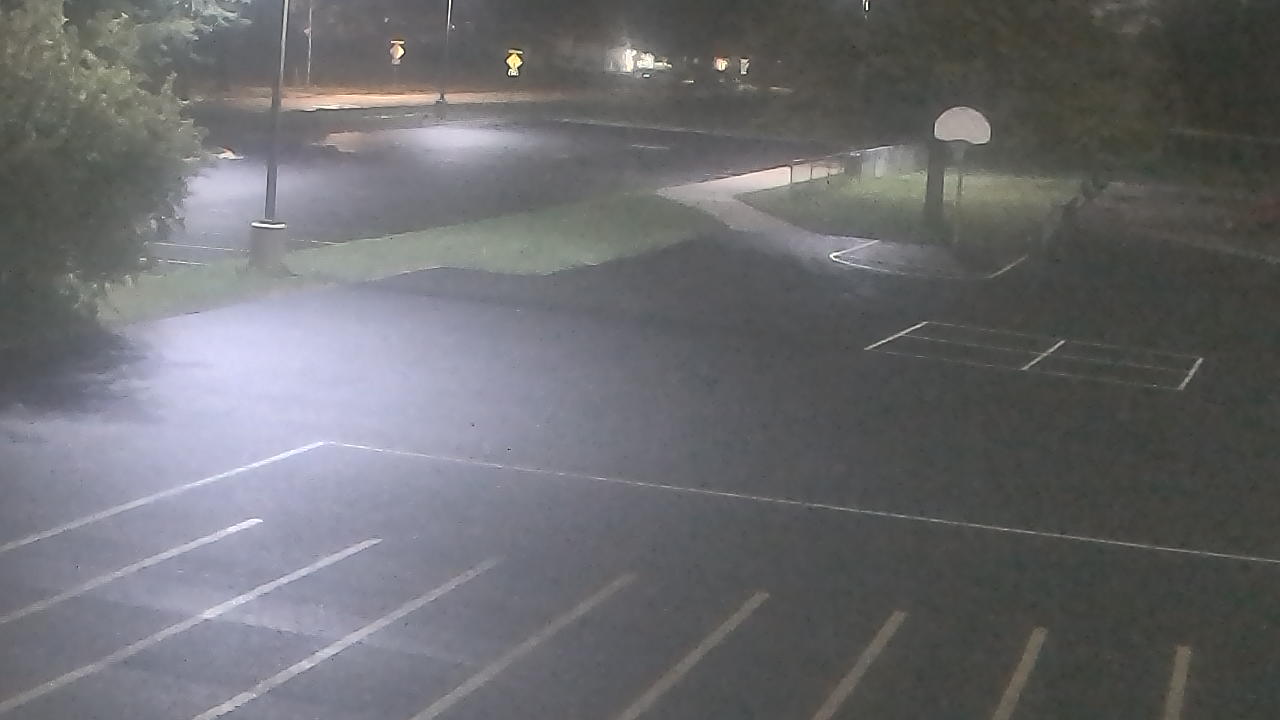 Thumbnail for current weather camera view from Terrace Elementary School in Des Plaines, Illinois