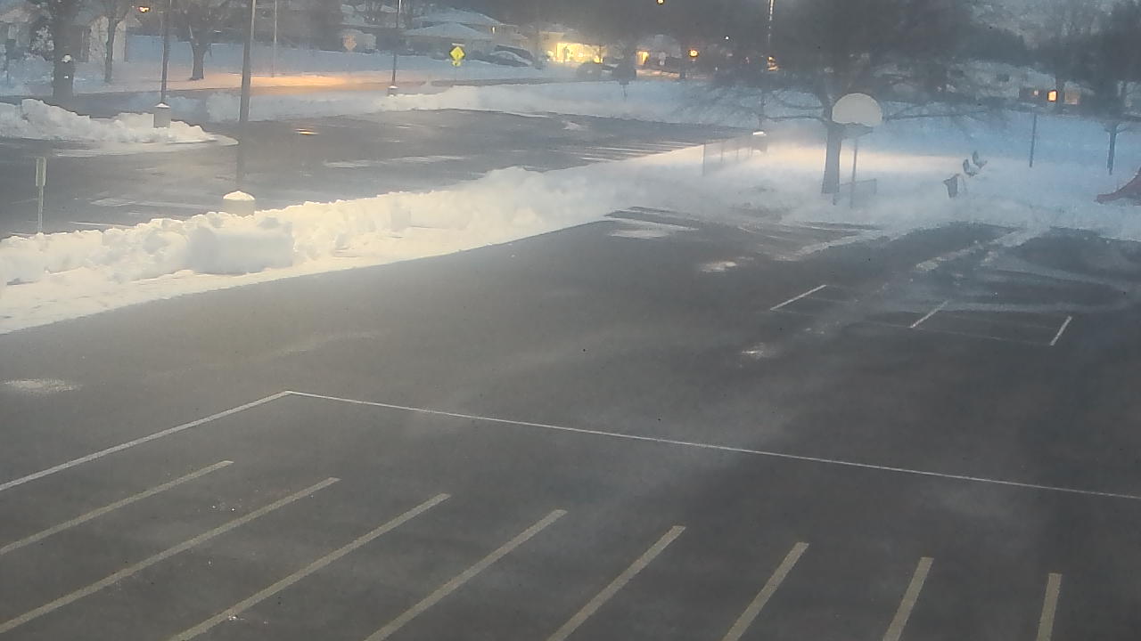 Thumbnail for current weather camera view from Terrace Elementary School in Des Plaines, Illinois