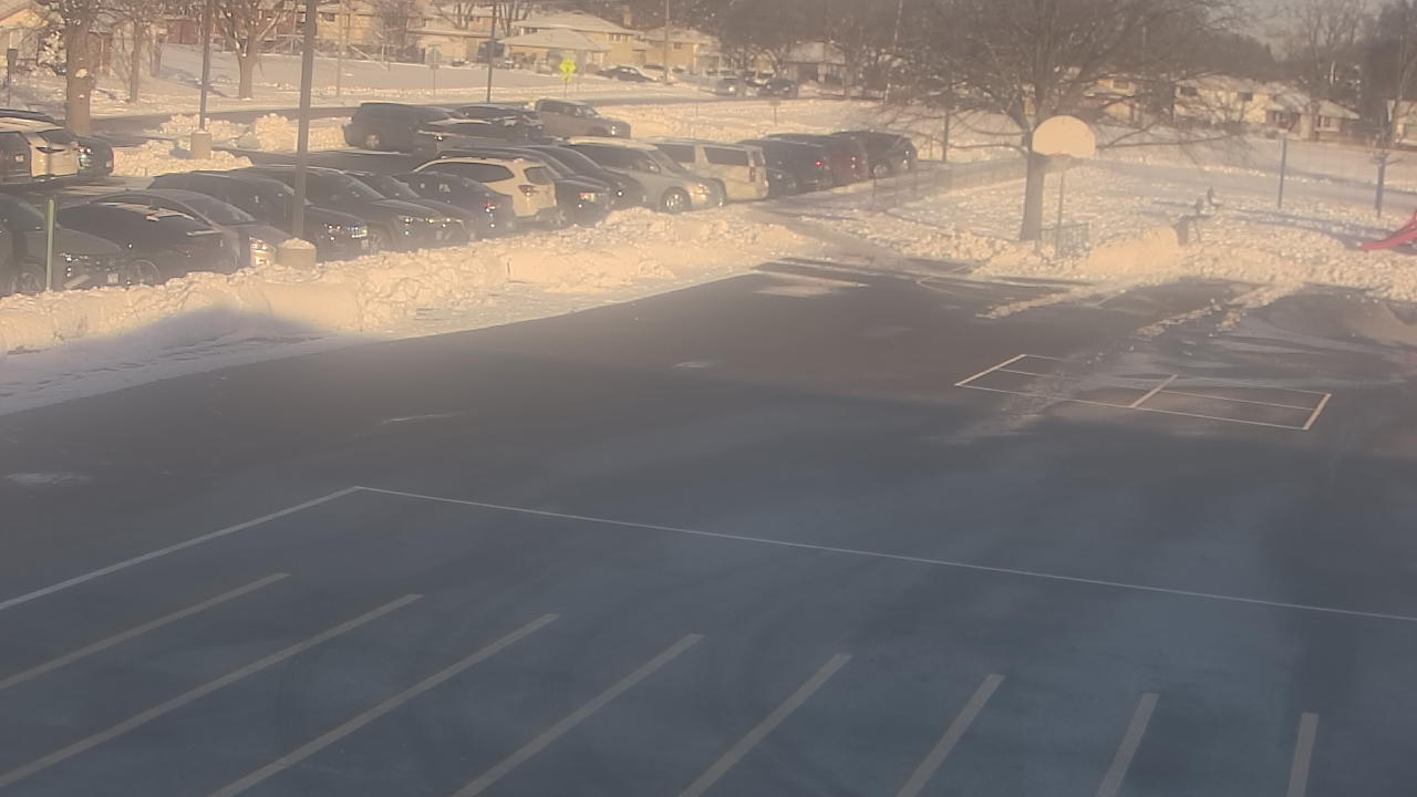 Thumbnail for current weather camera view from Terrace Elementary School in Des Plaines, Illinois