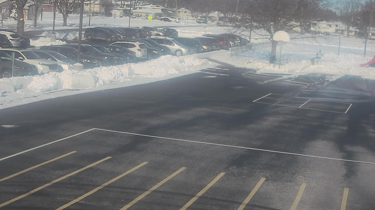 Thumbnail for current weather camera view from Terrace Elementary School in Des Plaines, Illinois