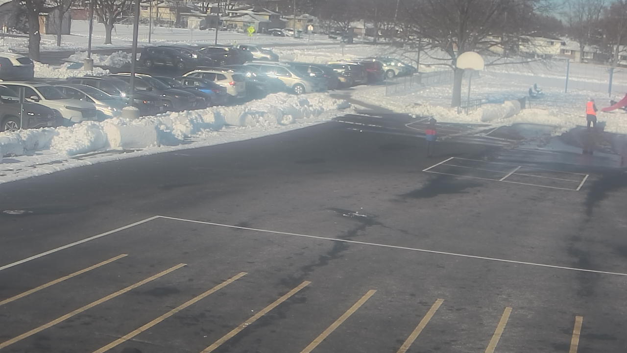 Thumbnail for current weather camera view from Terrace Elementary School in Des Plaines, Illinois