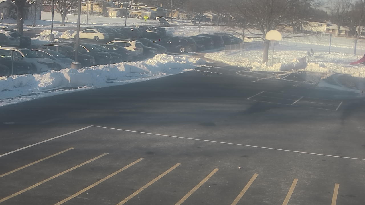 Thumbnail for current weather camera view from Terrace Elementary School in Des Plaines, Illinois