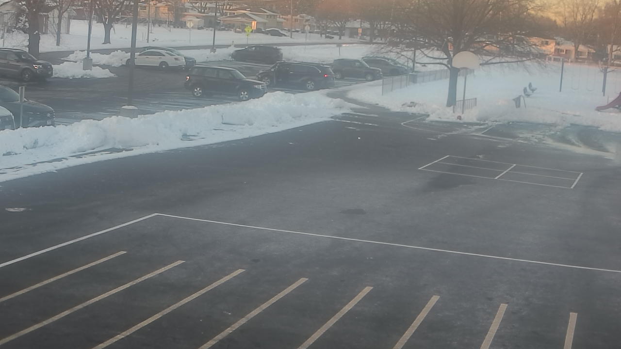 Thumbnail for current weather camera view from Terrace Elementary School in Des Plaines, Illinois