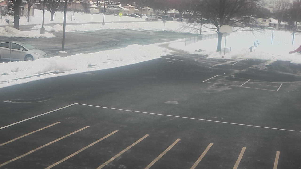 Thumbnail for current weather camera view from Terrace Elementary School in Des Plaines, Illinois