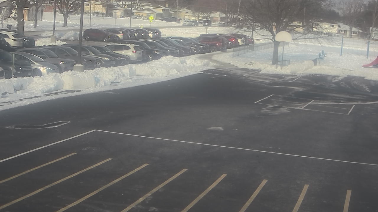 Thumbnail for current weather camera view from Terrace Elementary School in Des Plaines, Illinois