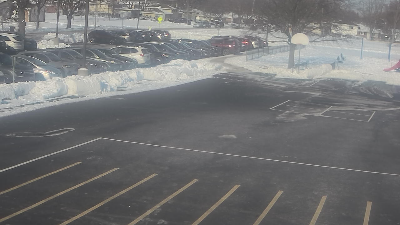 Thumbnail for current weather camera view from Terrace Elementary School in Des Plaines, Illinois