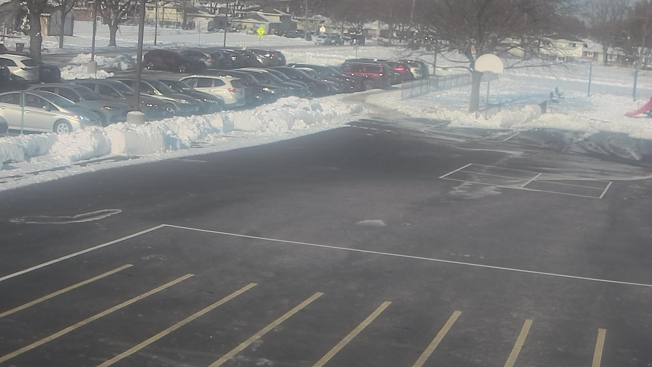 Thumbnail for current weather camera view from Terrace Elementary School in Des Plaines, Illinois