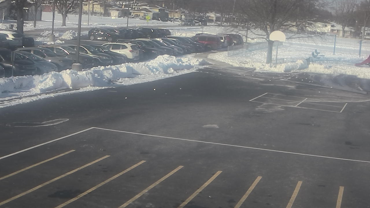 Thumbnail for current weather camera view from Terrace Elementary School in Des Plaines, Illinois