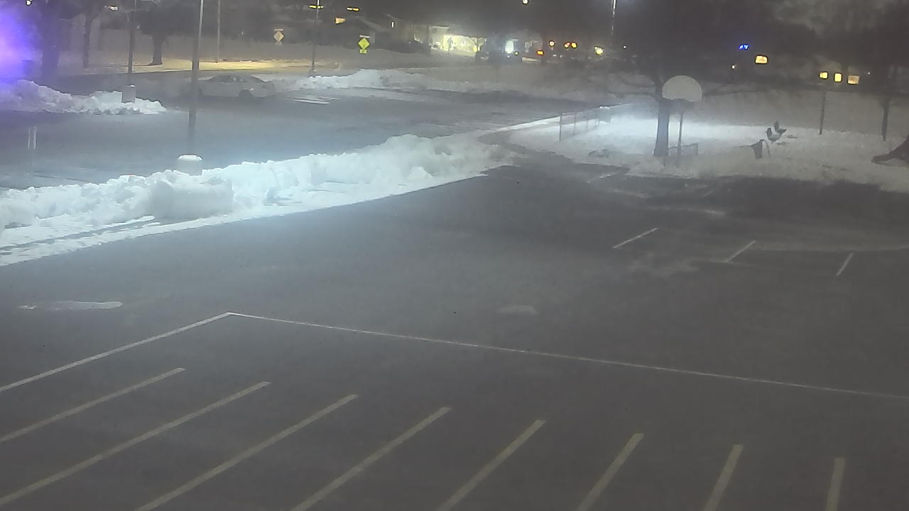 Thumbnail for current weather camera view from Terrace Elementary School in Des Plaines, Illinois