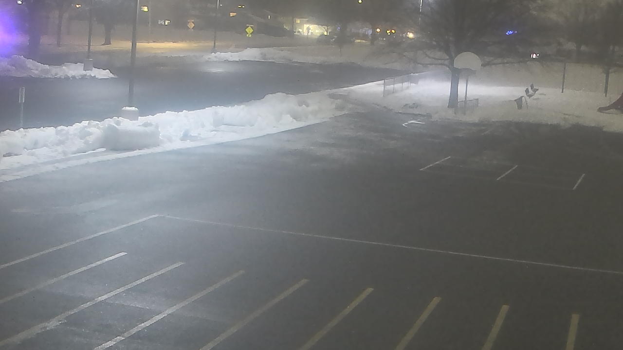 Thumbnail for current weather camera view from Terrace Elementary School in Des Plaines, Illinois