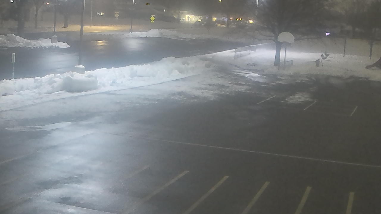 Thumbnail for current weather camera view from Terrace Elementary School in Des Plaines, Illinois