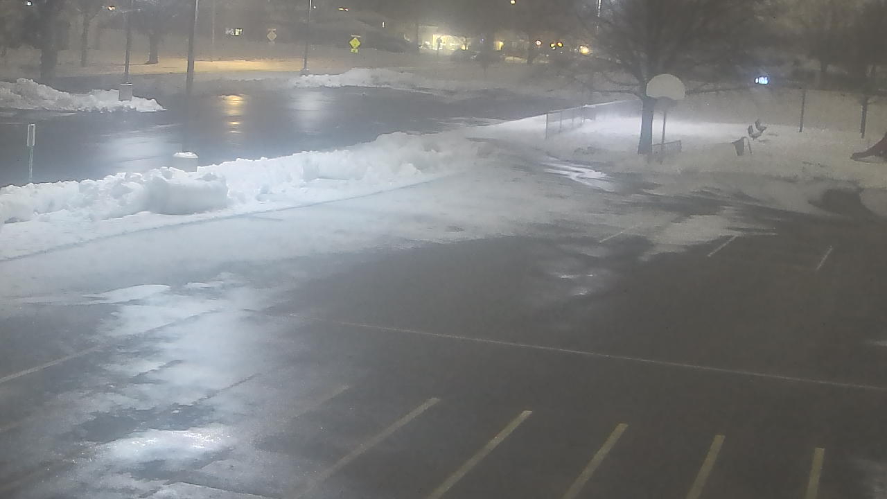 Thumbnail for current weather camera view from Terrace Elementary School in Des Plaines, Illinois