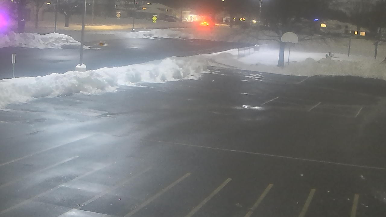 Thumbnail for current weather camera view from Terrace Elementary School in Des Plaines, Illinois