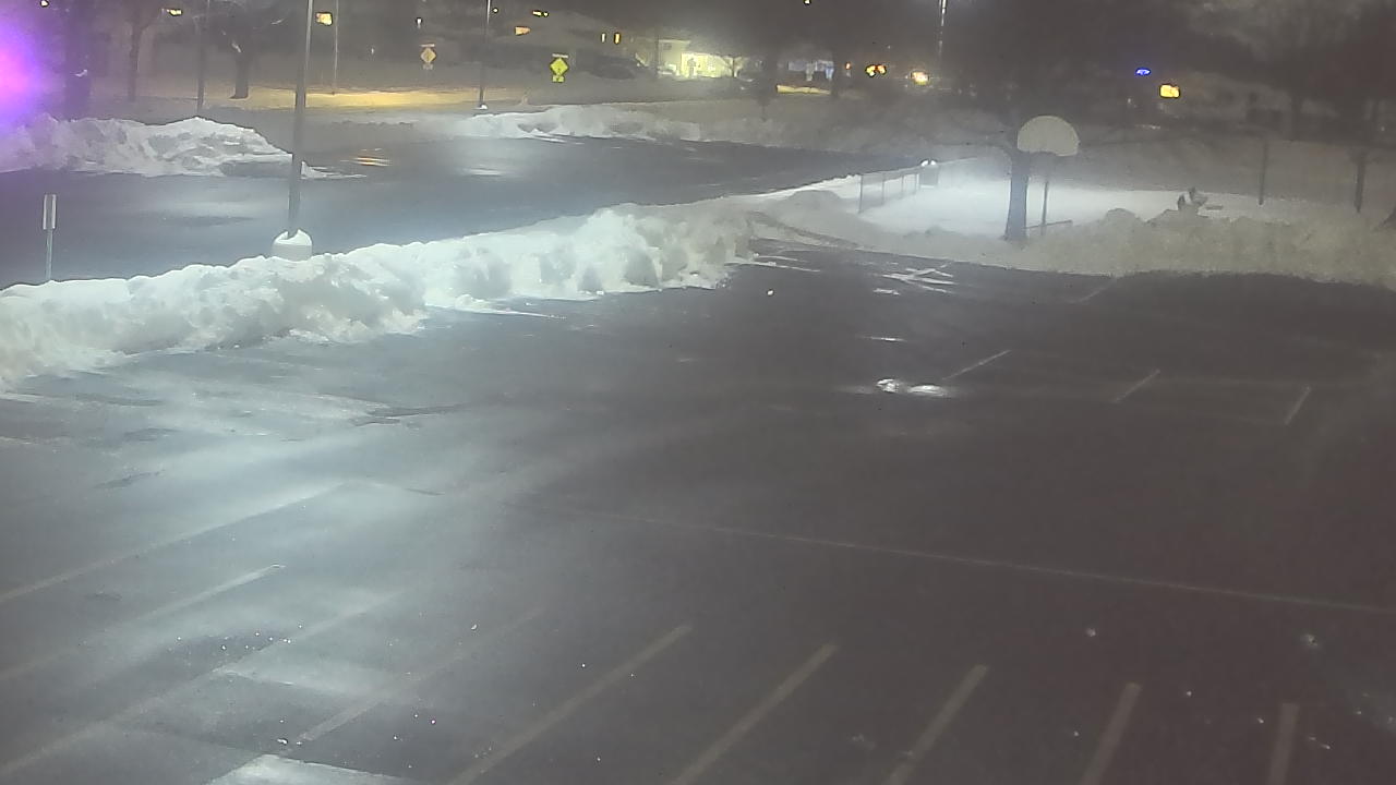 Thumbnail for current weather camera view from Terrace Elementary School in Des Plaines, Illinois