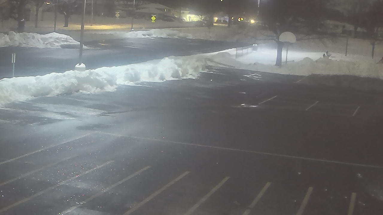 Thumbnail for current weather camera view from Terrace Elementary School in Des Plaines, Illinois