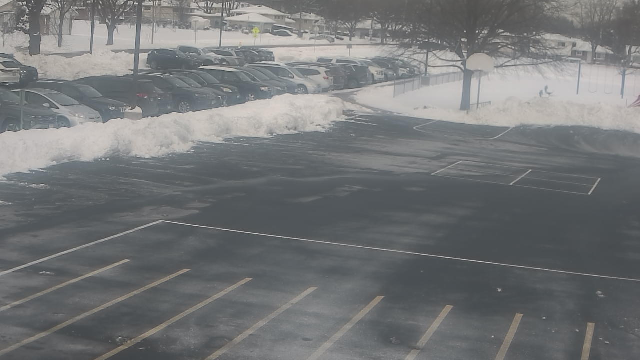 Thumbnail for current weather camera view from Terrace Elementary School in Des Plaines, Illinois