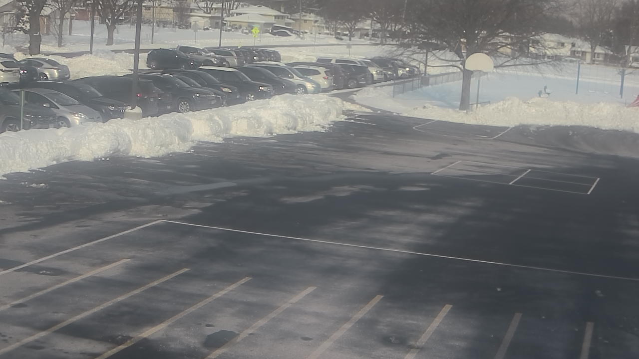 Thumbnail for current weather camera view from Terrace Elementary School in Des Plaines, Illinois