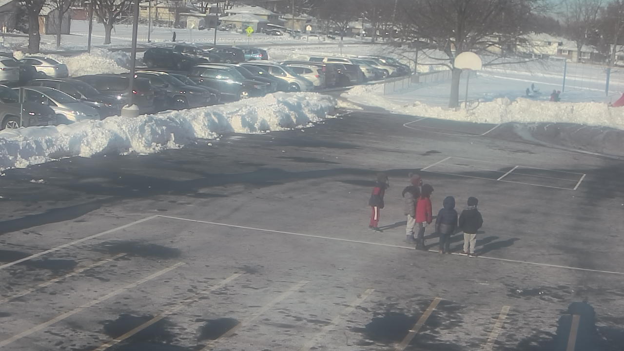 Thumbnail for current weather camera view from Terrace Elementary School in Des Plaines, Illinois