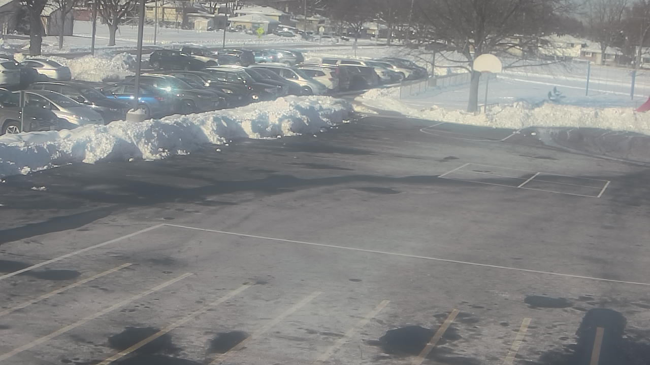 Thumbnail for current weather camera view from Terrace Elementary School in Des Plaines, Illinois