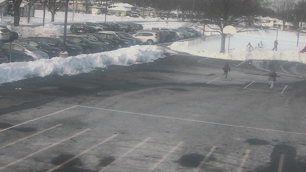 Thumbnail for current weather camera view from Terrace Elementary School in Des Plaines, Illinois