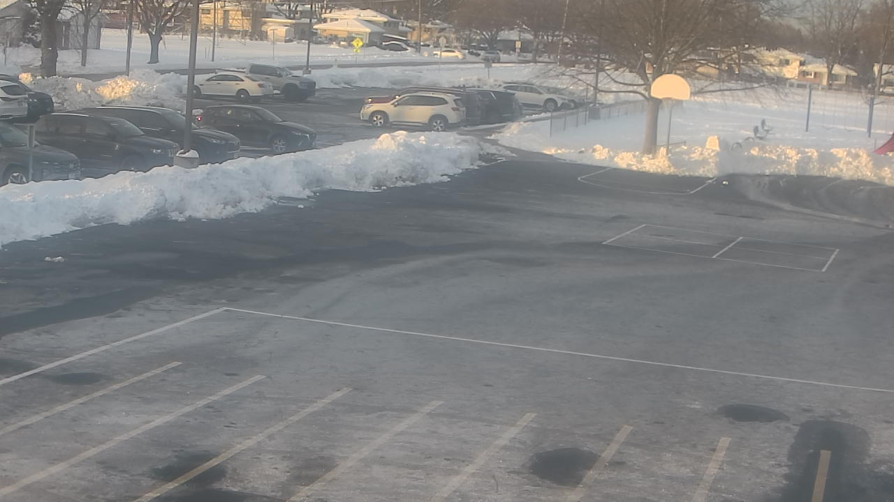 Thumbnail for current weather camera view from Terrace Elementary School in Des Plaines, Illinois