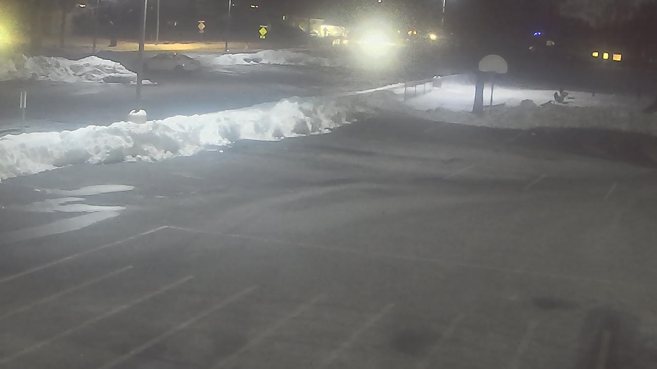 Thumbnail for current weather camera view from Terrace Elementary School in Des Plaines, Illinois