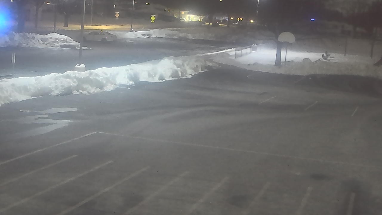 Thumbnail for current weather camera view from Terrace Elementary School in Des Plaines, Illinois