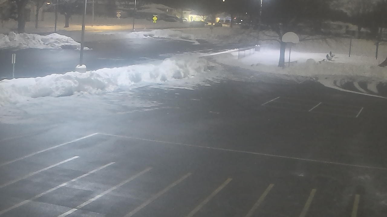 Thumbnail for current weather camera view from Terrace Elementary School in Des Plaines, Illinois