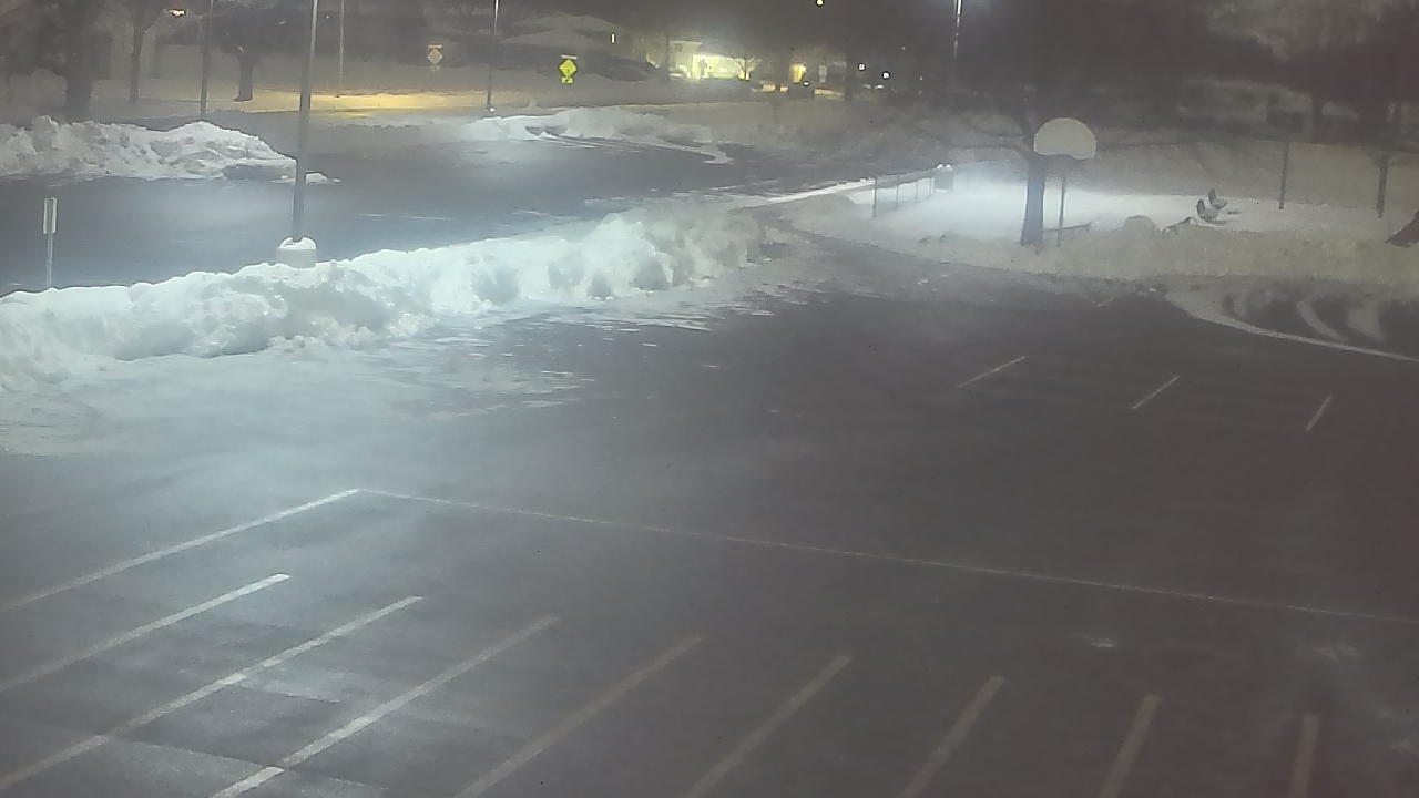 Thumbnail for current weather camera view from Terrace Elementary School in Des Plaines, Illinois