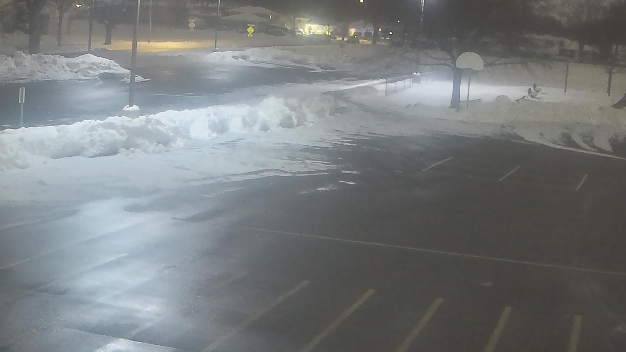 Thumbnail for current weather camera view from Terrace Elementary School in Des Plaines, Illinois