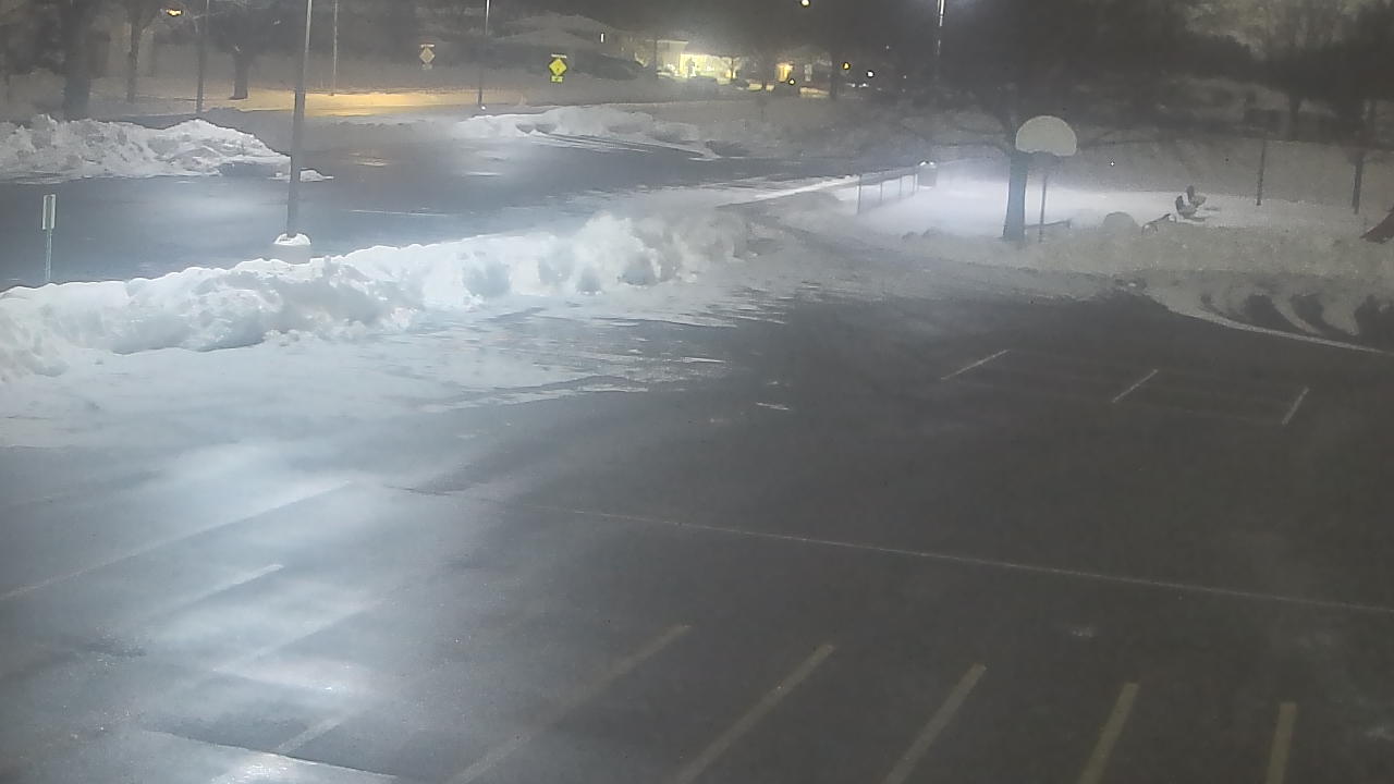 Thumbnail for current weather camera view from Terrace Elementary School in Des Plaines, Illinois