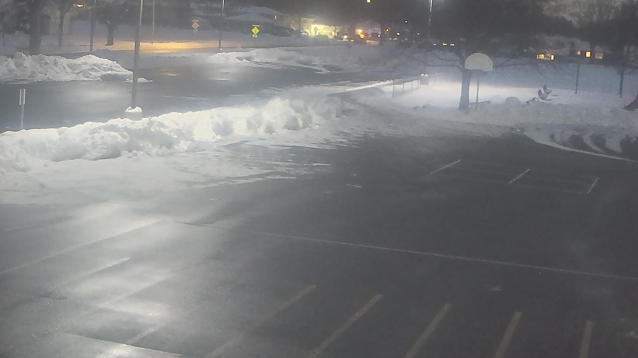 Thumbnail for current weather camera view from Terrace Elementary School in Des Plaines, Illinois