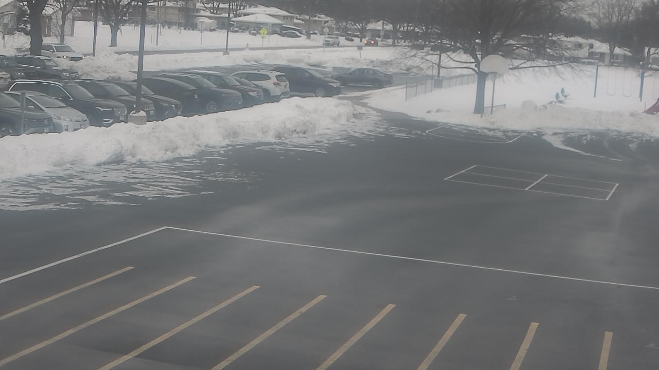 Thumbnail for current weather camera view from Terrace Elementary School in Des Plaines, Illinois