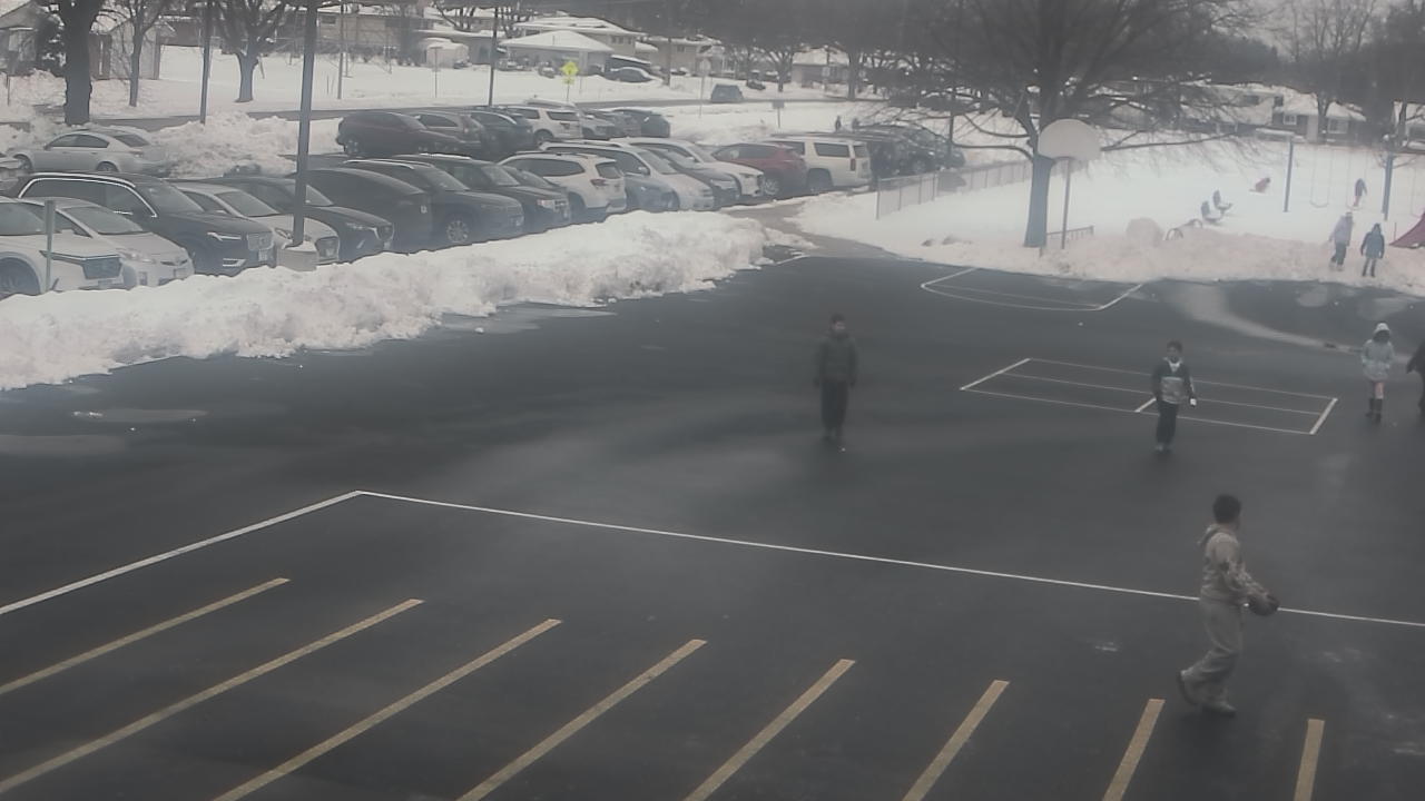 Thumbnail for current weather camera view from Terrace Elementary School in Des Plaines, Illinois