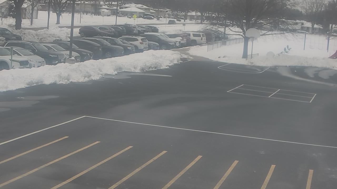 Thumbnail for current weather camera view from Terrace Elementary School in Des Plaines, Illinois