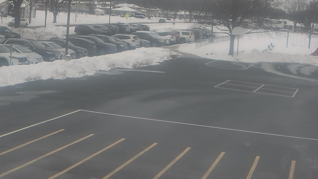 Thumbnail for current weather camera view from Terrace Elementary School in Des Plaines, Illinois