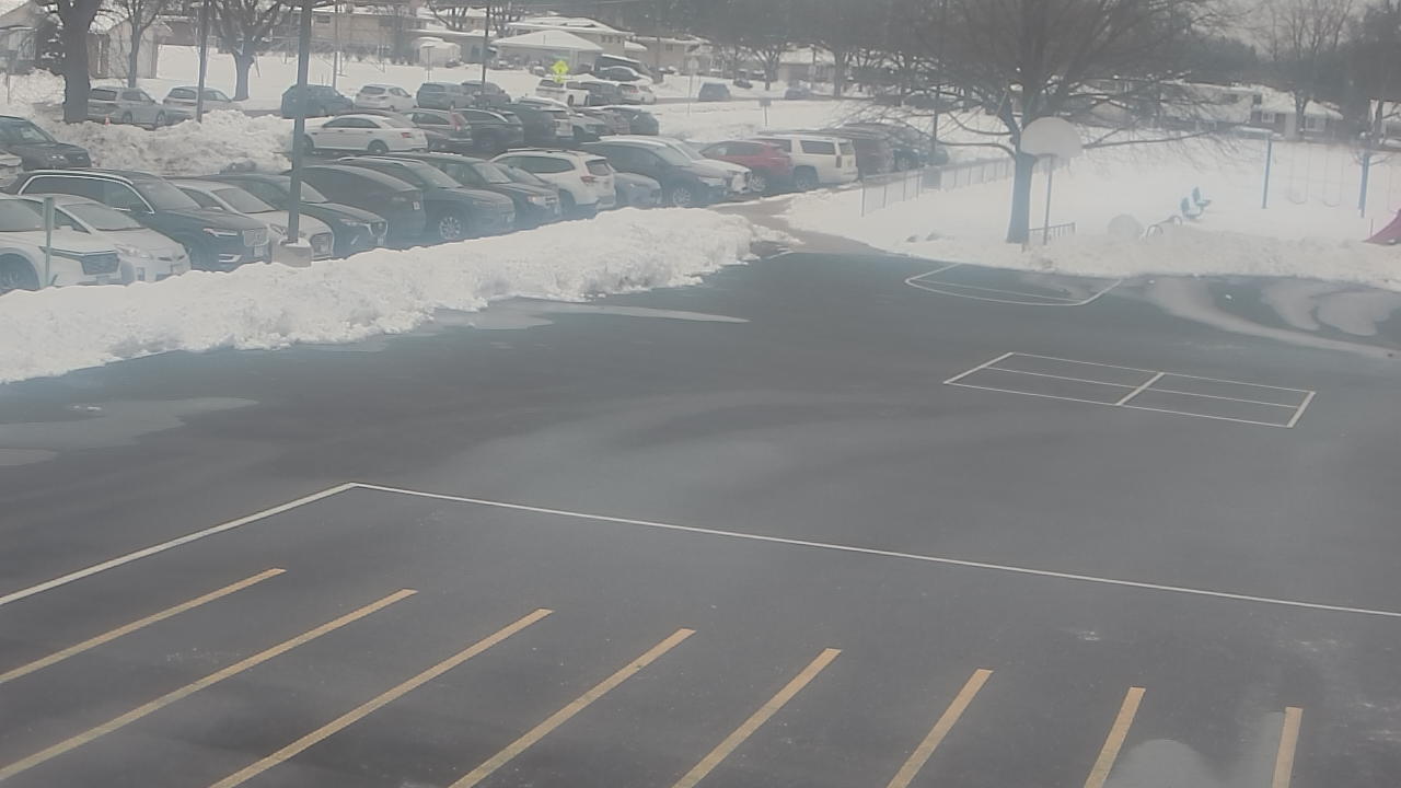 Thumbnail for current weather camera view from Terrace Elementary School in Des Plaines, Illinois