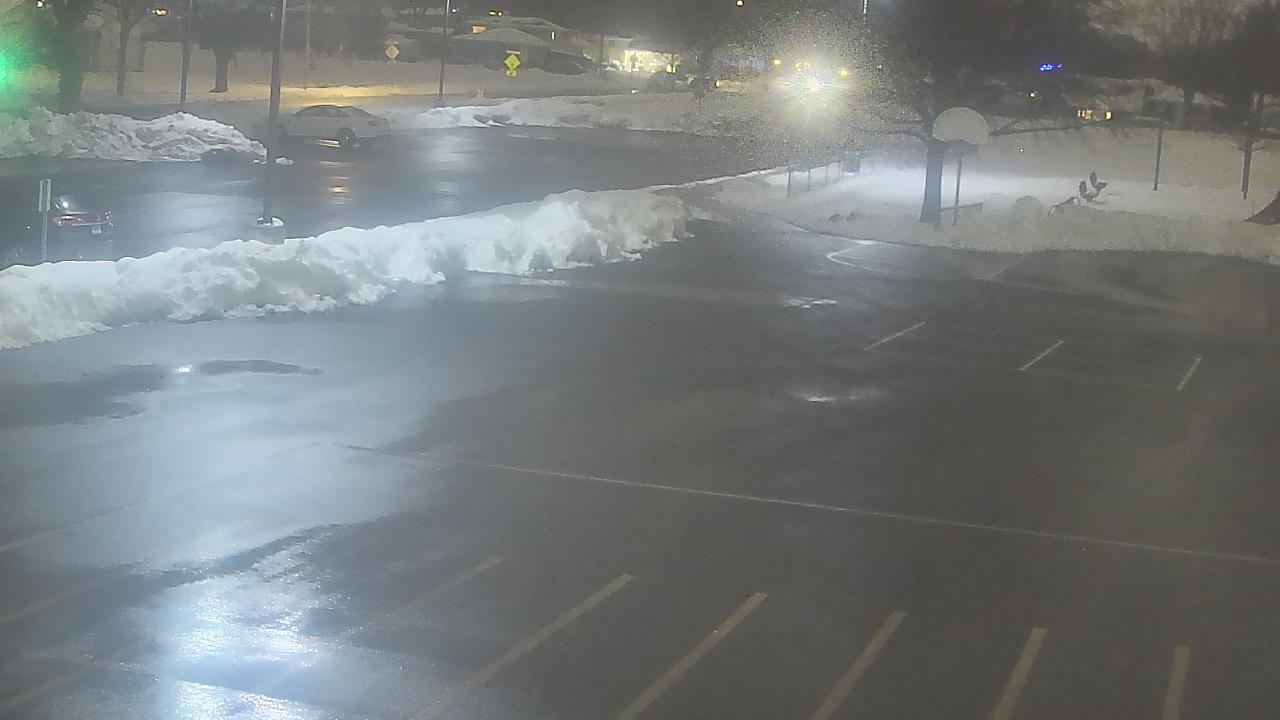 Thumbnail for current weather camera view from Terrace Elementary School in Des Plaines, Illinois