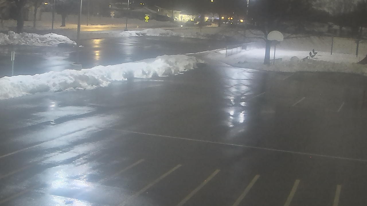 Thumbnail for current weather camera view from Terrace Elementary School in Des Plaines, Illinois