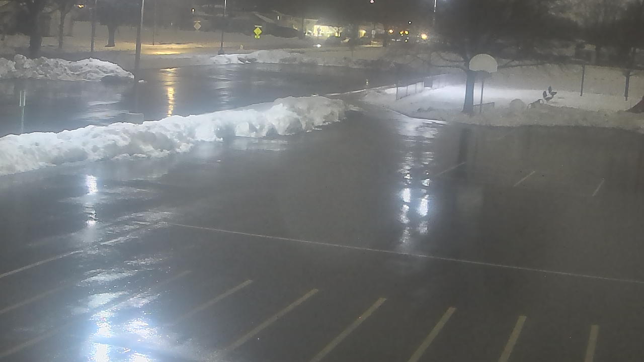 Thumbnail for current weather camera view from Terrace Elementary School in Des Plaines, Illinois