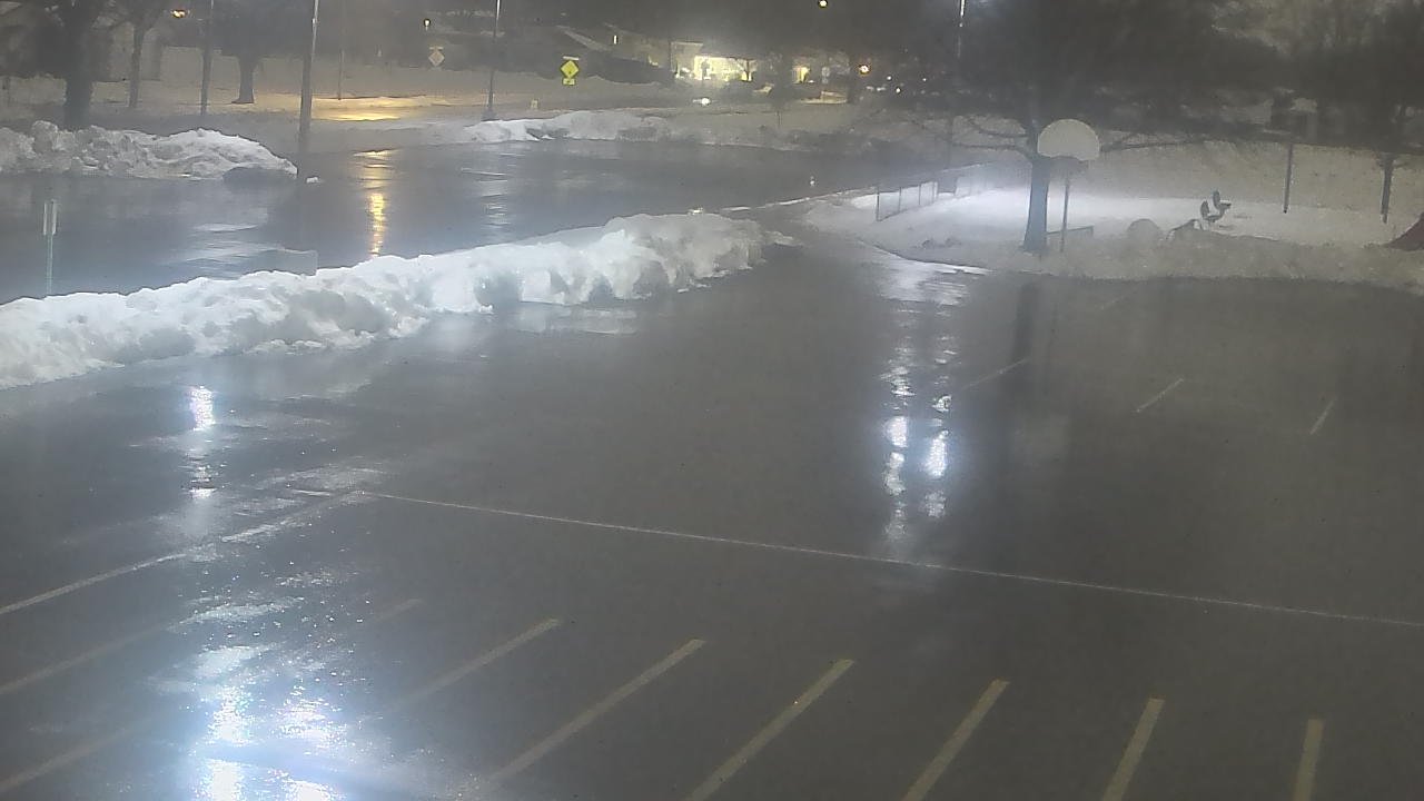 Thumbnail for current weather camera view from Terrace Elementary School in Des Plaines, Illinois