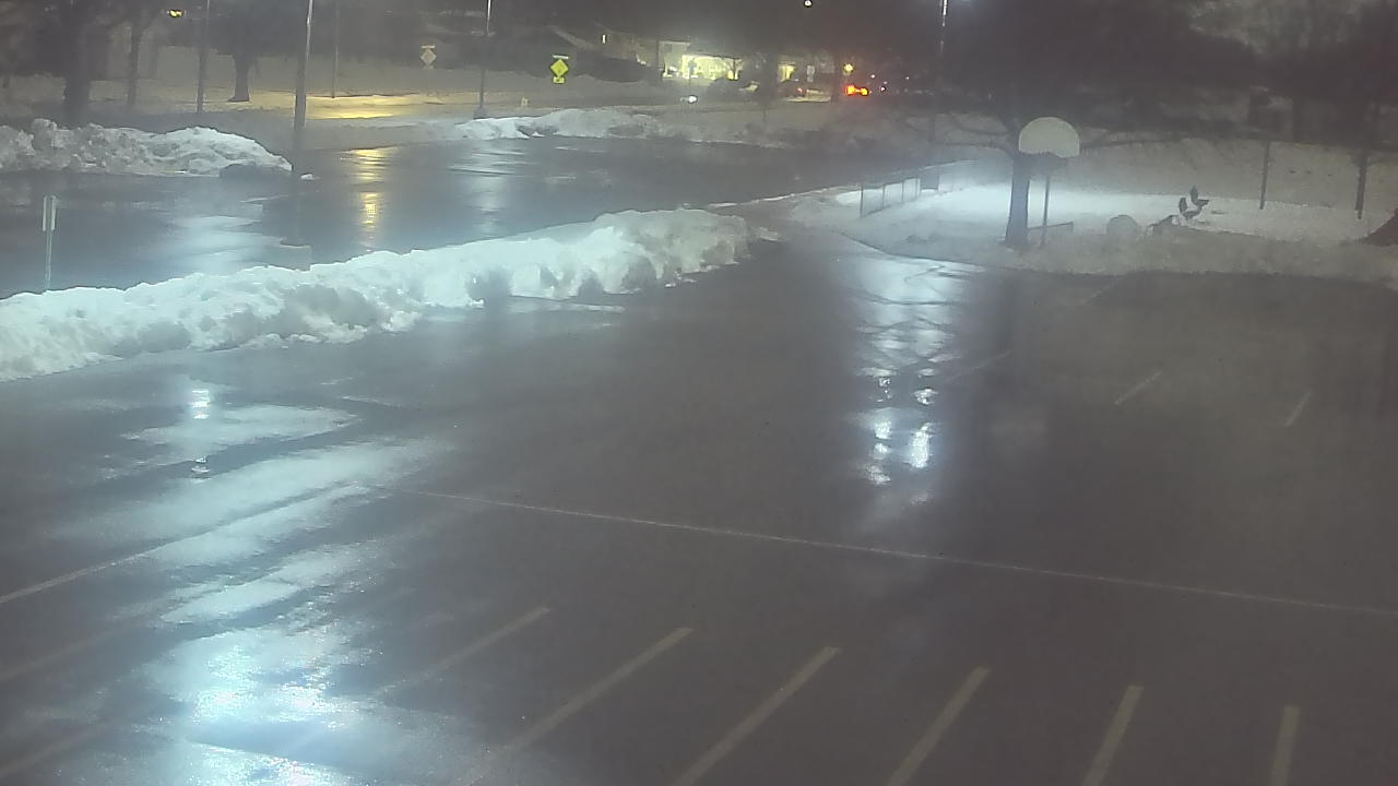 Thumbnail for current weather camera view from Terrace Elementary School in Des Plaines, Illinois