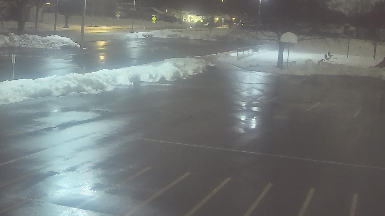 Thumbnail for current weather camera view from Terrace Elementary School in Des Plaines, Illinois