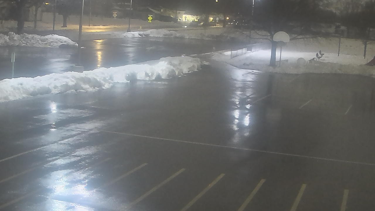 Thumbnail for current weather camera view from Terrace Elementary School in Des Plaines, Illinois