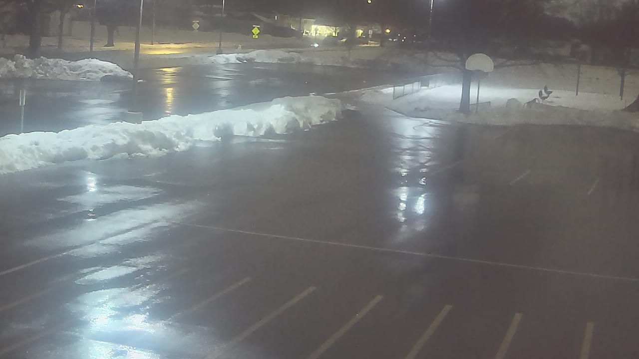 Thumbnail for current weather camera view from Terrace Elementary School in Des Plaines, Illinois