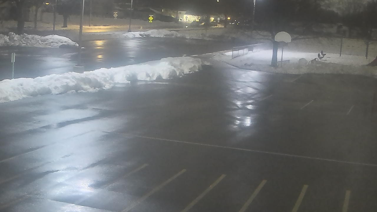 Thumbnail for current weather camera view from Terrace Elementary School in Des Plaines, Illinois