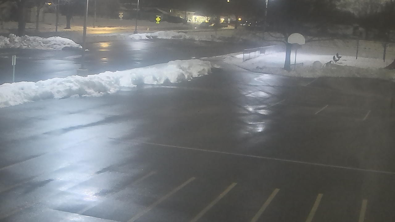 Thumbnail for current weather camera view from Terrace Elementary School in Des Plaines, Illinois