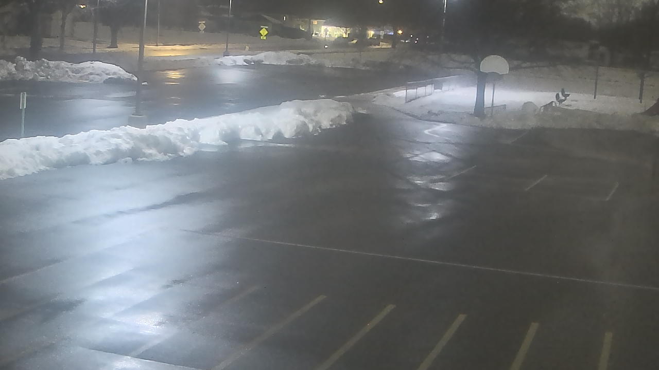 Thumbnail for current weather camera view from Terrace Elementary School in Des Plaines, Illinois