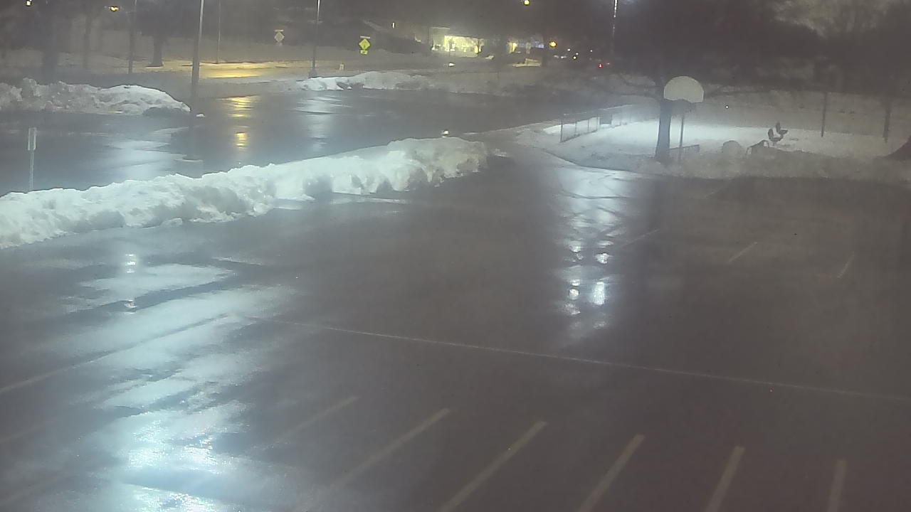 Thumbnail for current weather camera view from Terrace Elementary School in Des Plaines, Illinois