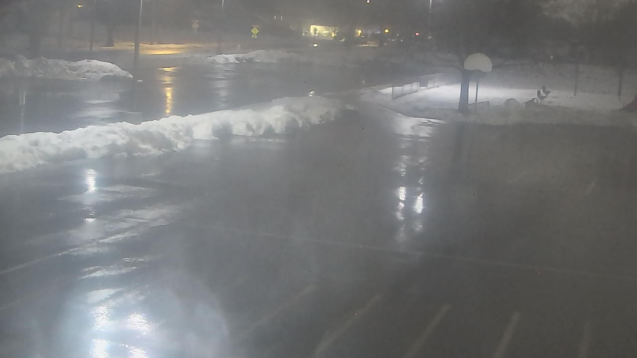 Thumbnail for current weather camera view from Terrace Elementary School in Des Plaines, Illinois